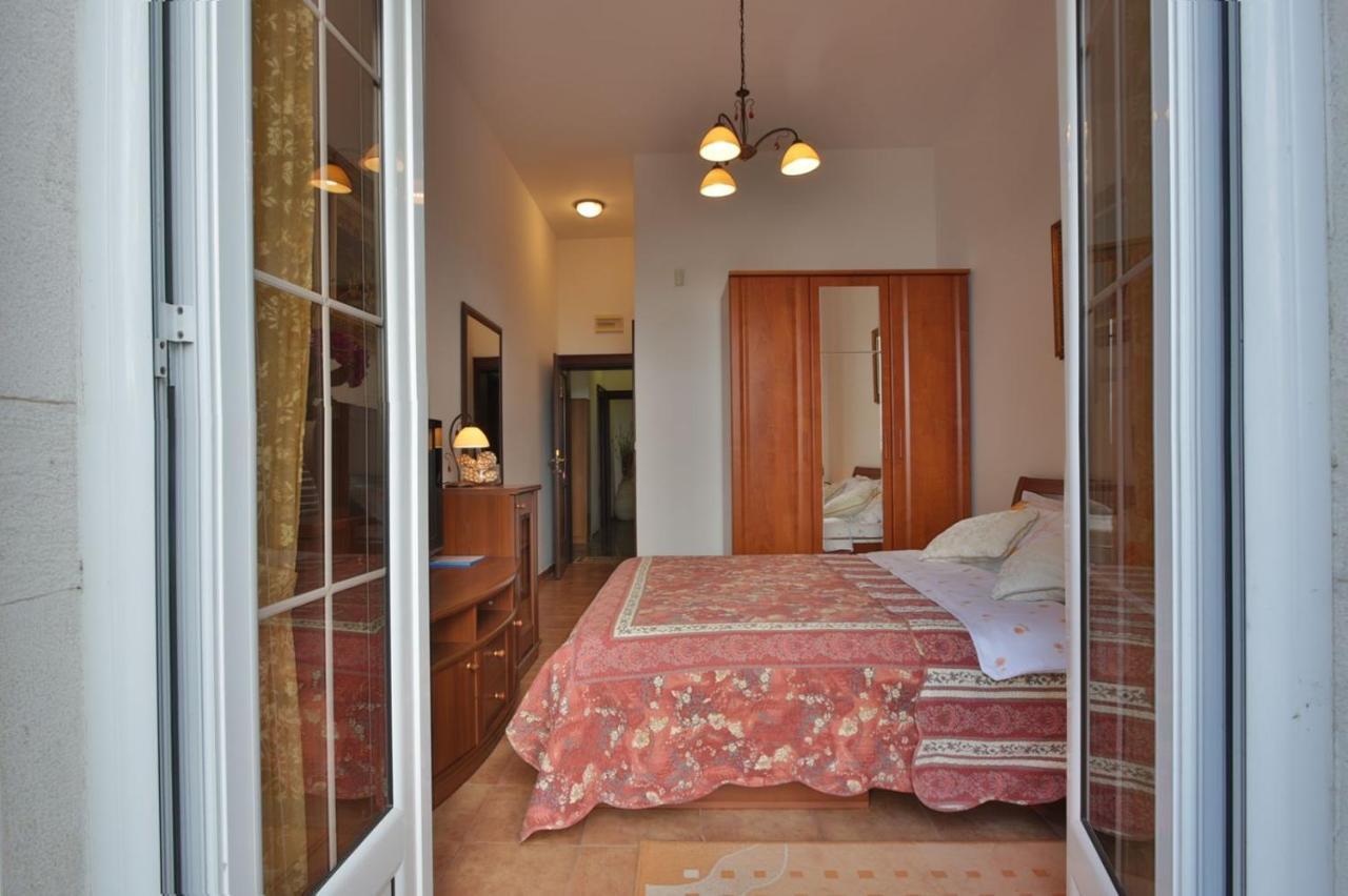 Royal Holiday Apartments Sveti Stefan Dış mekan fotoğraf