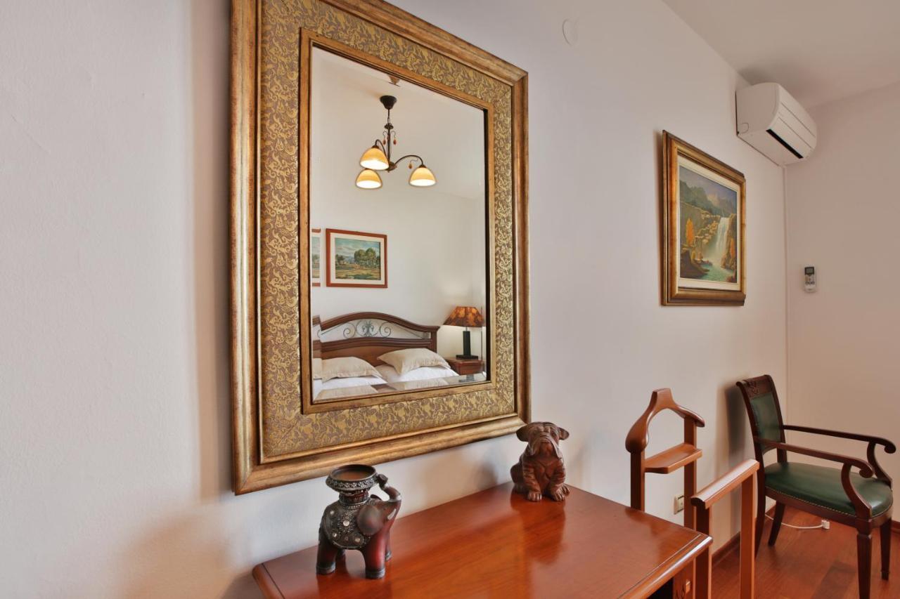 Royal Holiday Apartments Sveti Stefan Dış mekan fotoğraf