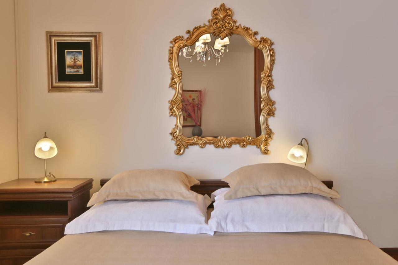 Royal Holiday Apartments Sveti Stefan Dış mekan fotoğraf