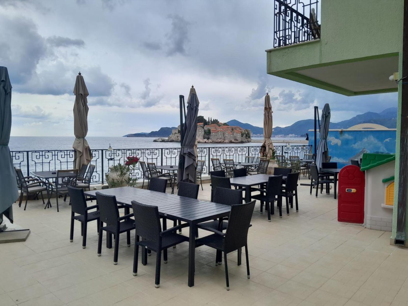 Royal Holiday Apartments Sveti Stefan Dış mekan fotoğraf