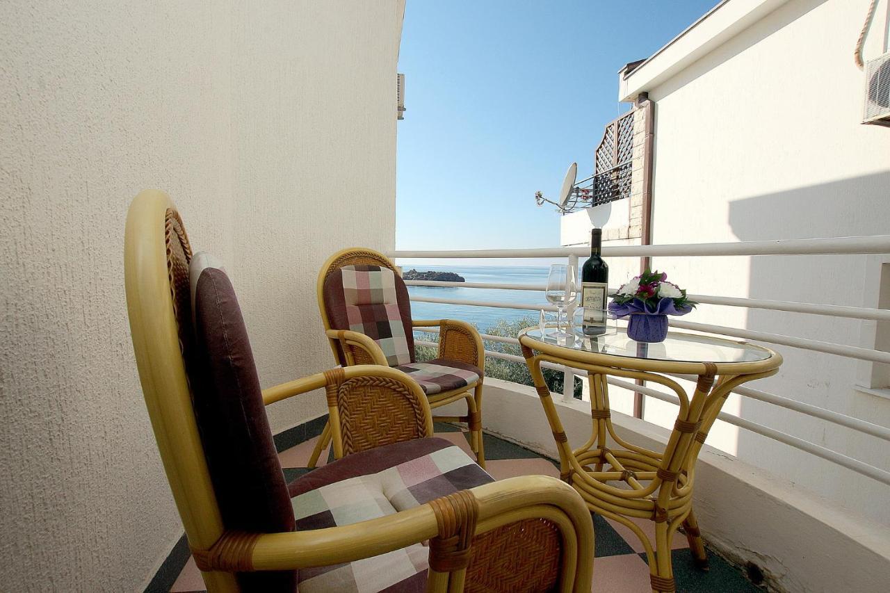 Royal Holiday Apartments Sveti Stefan Dış mekan fotoğraf