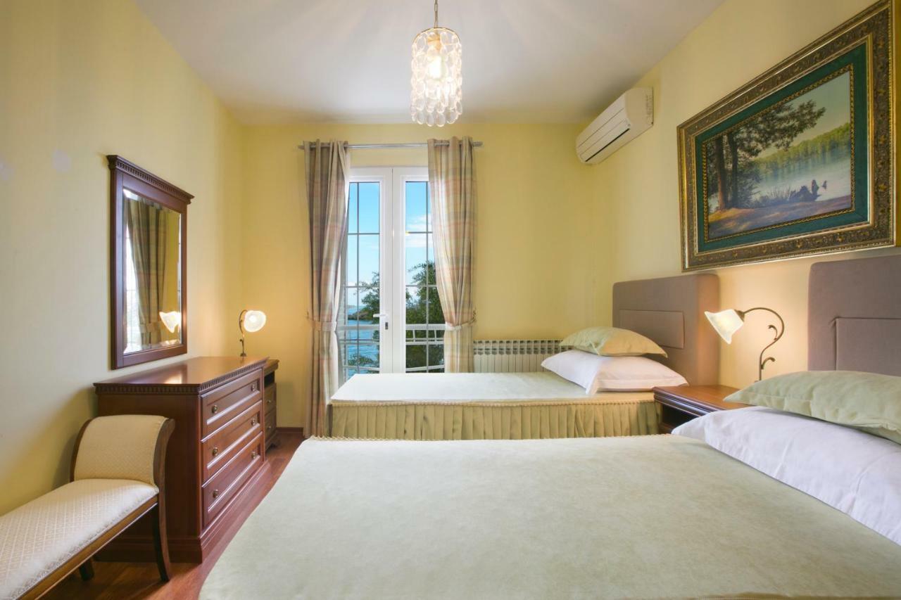 Royal Holiday Apartments Sveti Stefan Dış mekan fotoğraf