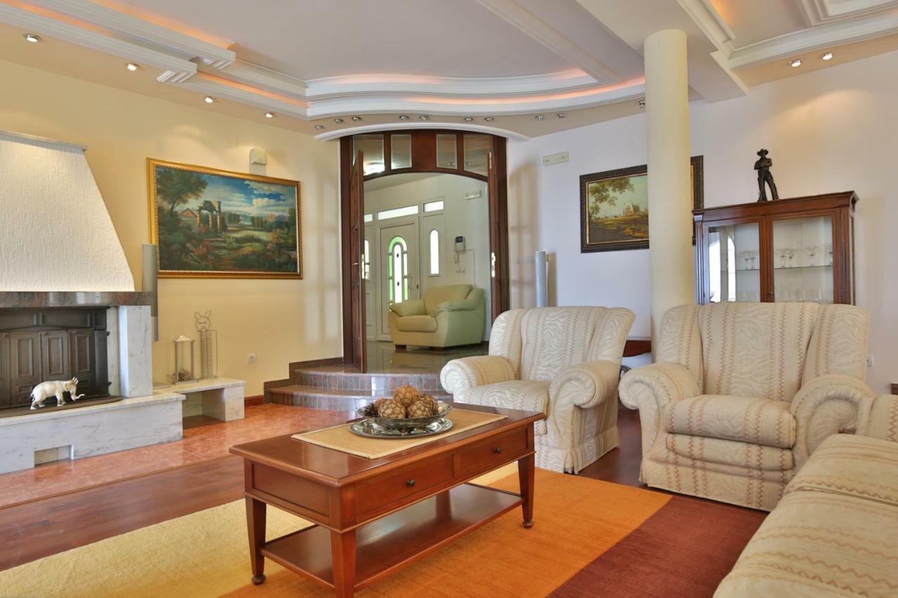 Royal Holiday Apartments Sveti Stefan Dış mekan fotoğraf