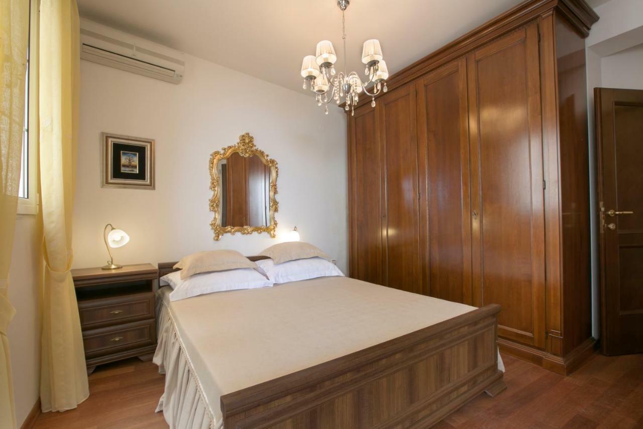 Royal Holiday Apartments Sveti Stefan Dış mekan fotoğraf