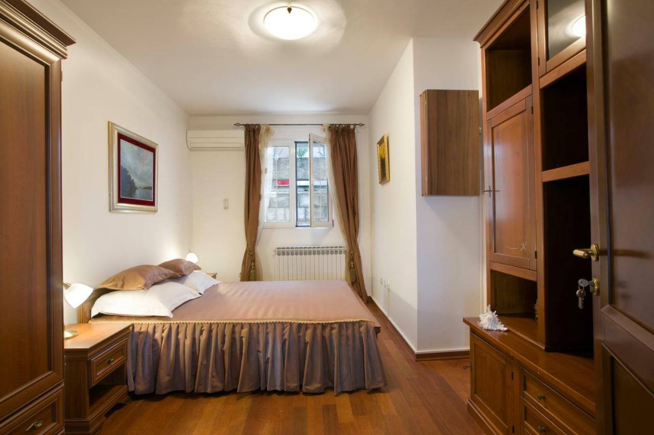 Royal Holiday Apartments Sveti Stefan Dış mekan fotoğraf